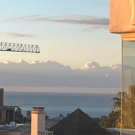 شقة F Up, Rio Real,